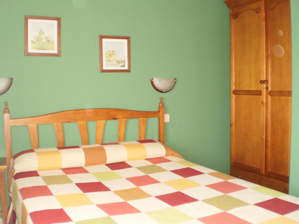 Los Olmos Holiday Home Fuentiduena ภายนอก รูปภาพ