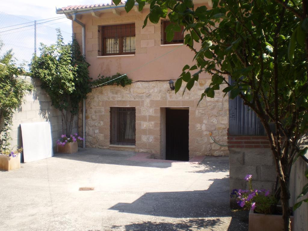 Los Olmos Holiday Home Fuentiduena ภายนอก รูปภาพ