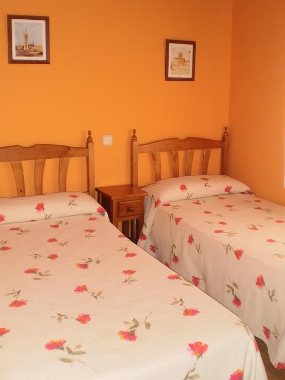 Los Olmos Holiday Home Fuentiduena ภายนอก รูปภาพ